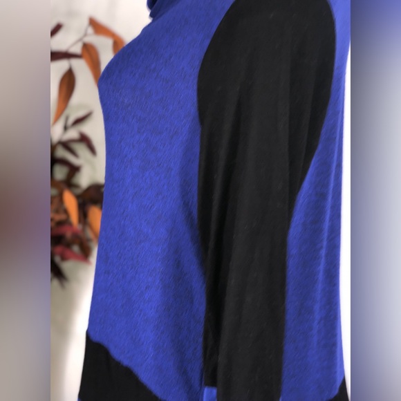BLEU Women Blouse/ Tunic/ Sweater Color Blue & Black Sz L - Picture 5 of 8